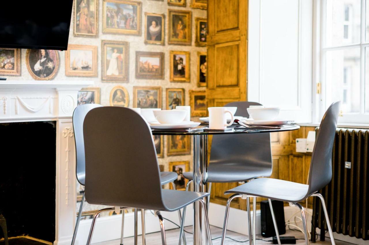 West Bow - Magical Harry Potter-Inspired Flat Near Edinburgh Castle Apartman Kültér fotó